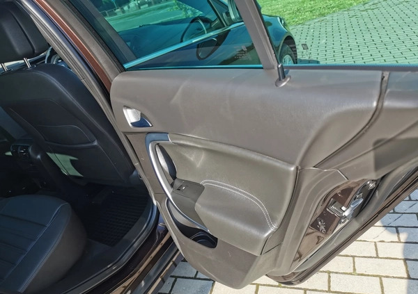Opel Insignia cena 51000 przebieg: 172000, rok produkcji 2016 z Kolbuszowa małe 781